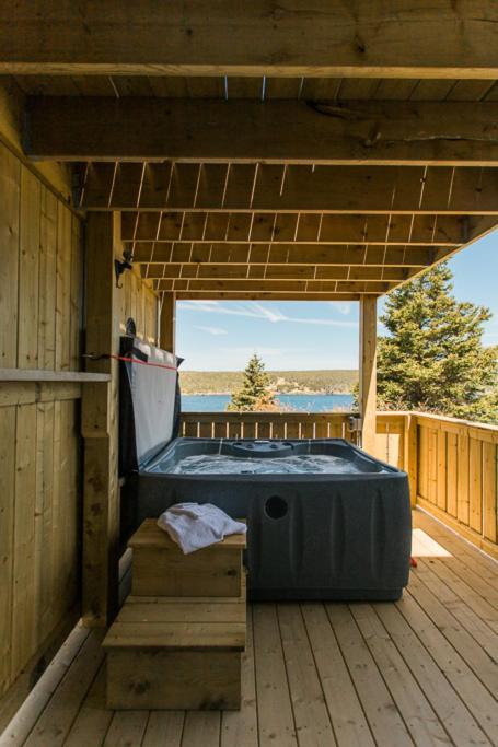 Whale House Guest House Mobile Экстерьер фото