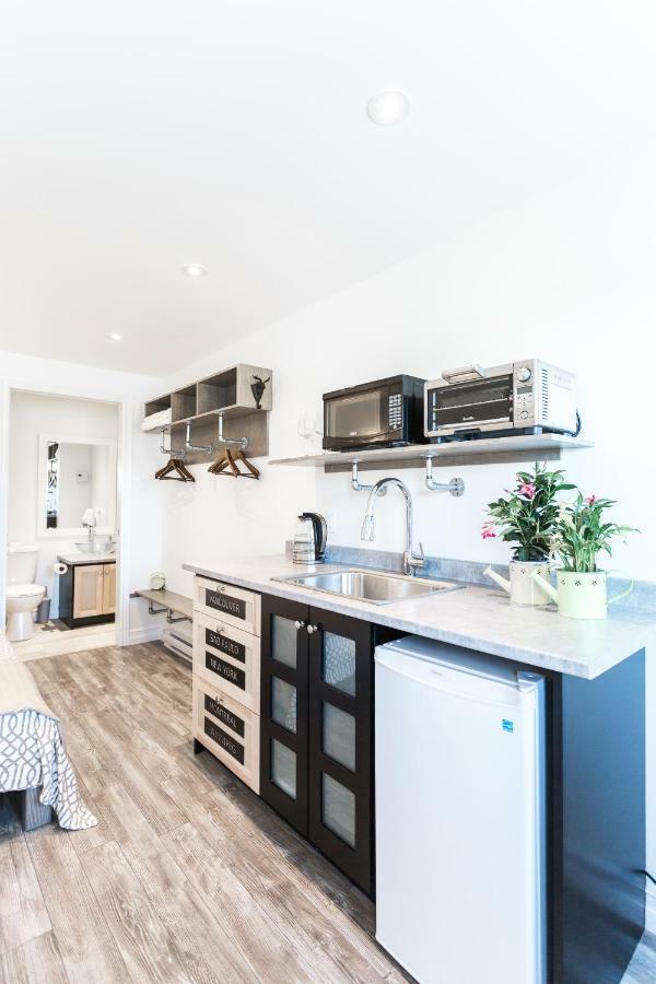 Whale House Guest House Mobile Экстерьер фото