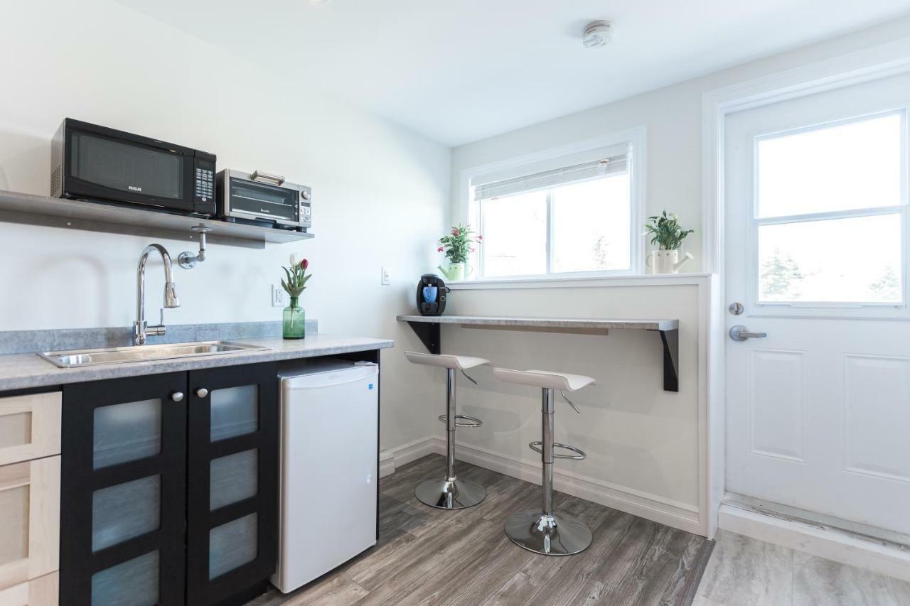 Whale House Guest House Mobile Экстерьер фото