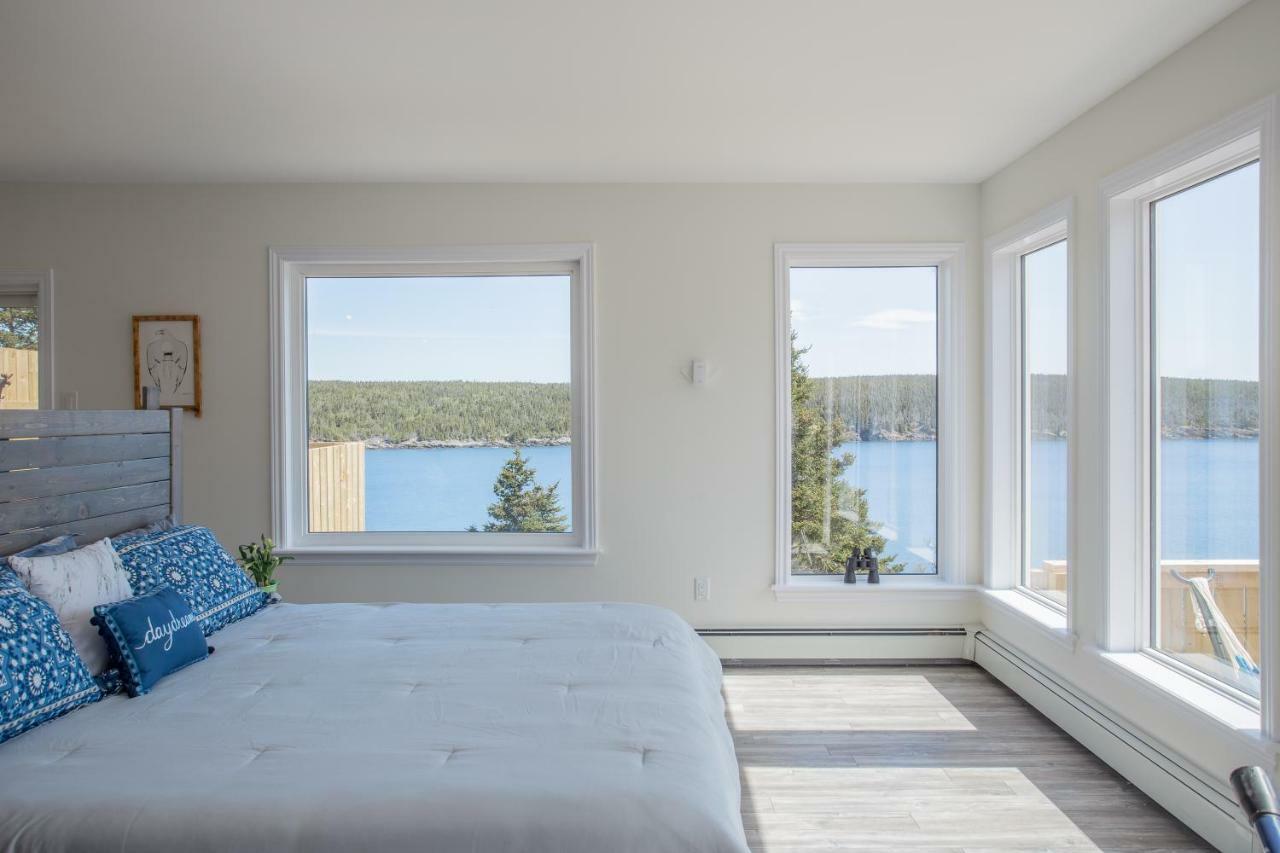 Whale House Guest House Mobile Экстерьер фото
