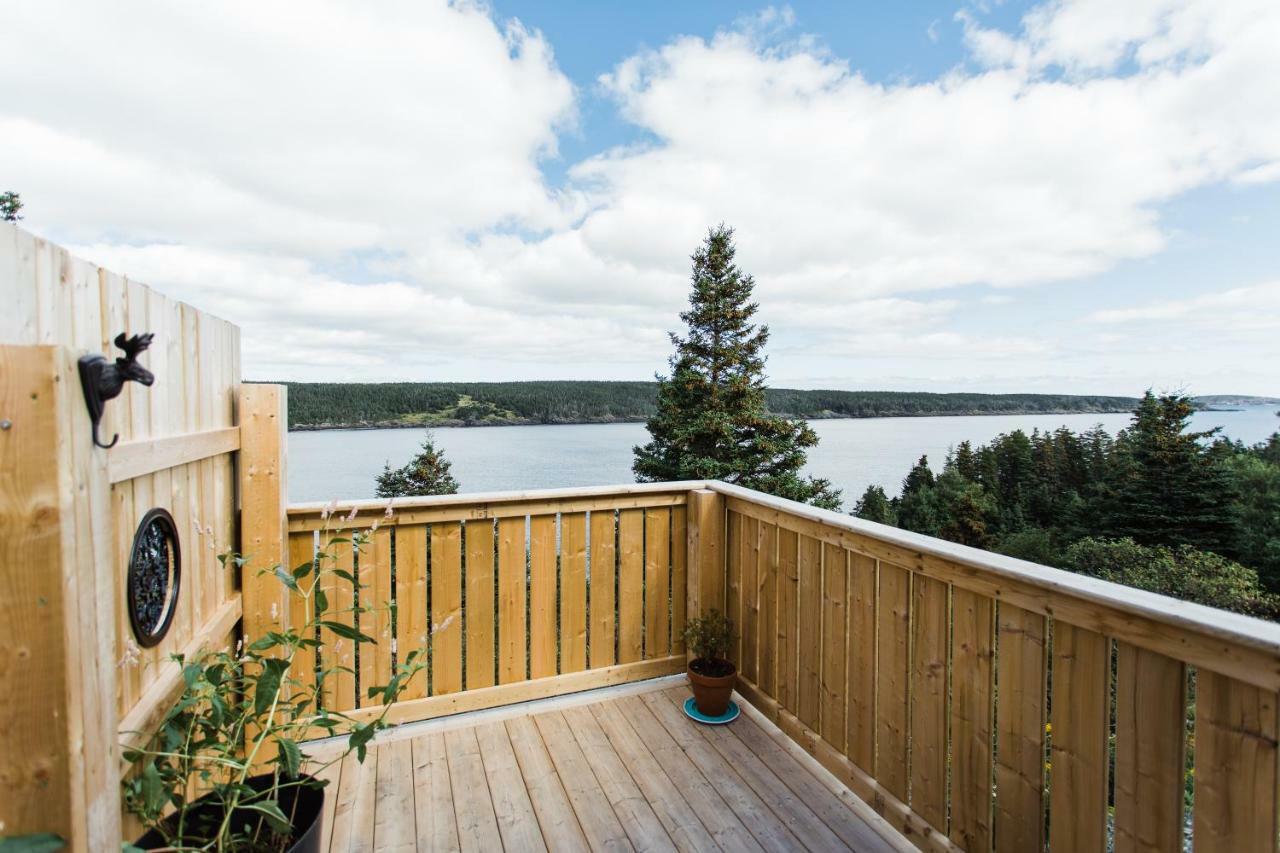 Whale House Guest House Mobile Экстерьер фото